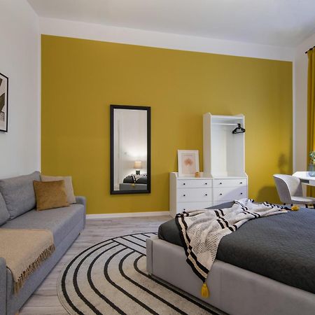 Wawelove Pilsudskiego - 3 Bedroom Apt. With Balcony And Free Parking! Krakow Exterior photo