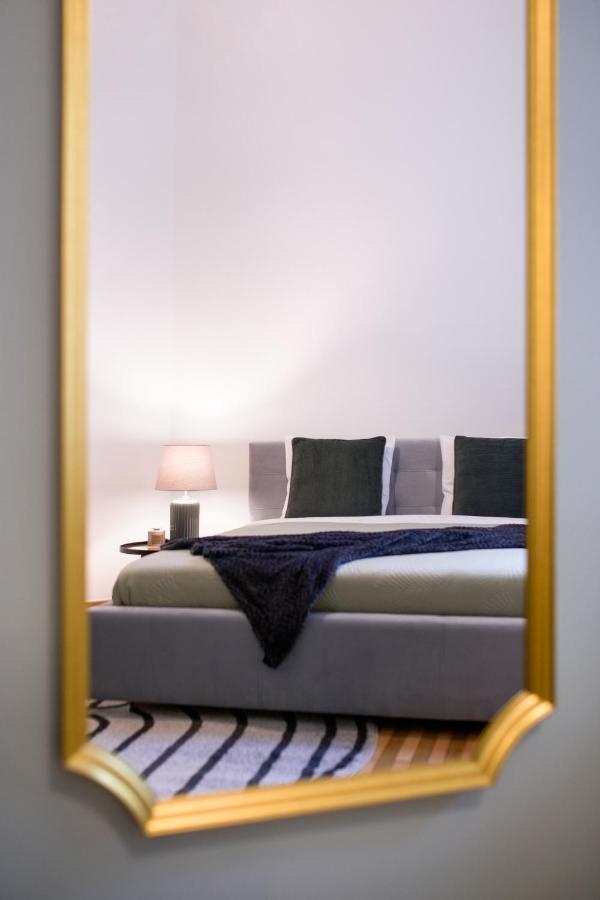 Wawelove Pilsudskiego - 3 Bedroom Apt. With Balcony And Free Parking! Krakow Exterior photo