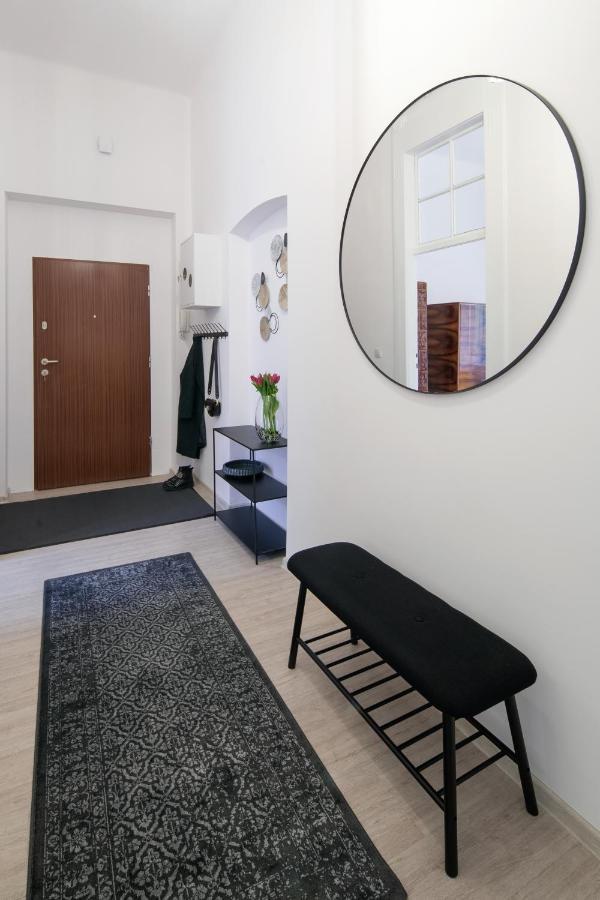 Wawelove Pilsudskiego - 3 Bedroom Apt. With Balcony And Free Parking! Krakow Exterior photo