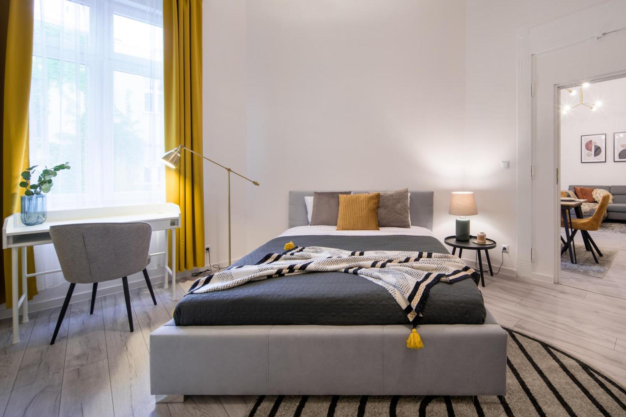 Wawelove Pilsudskiego - 3 Bedroom Apt. With Balcony And Free Parking! Krakow Exterior photo